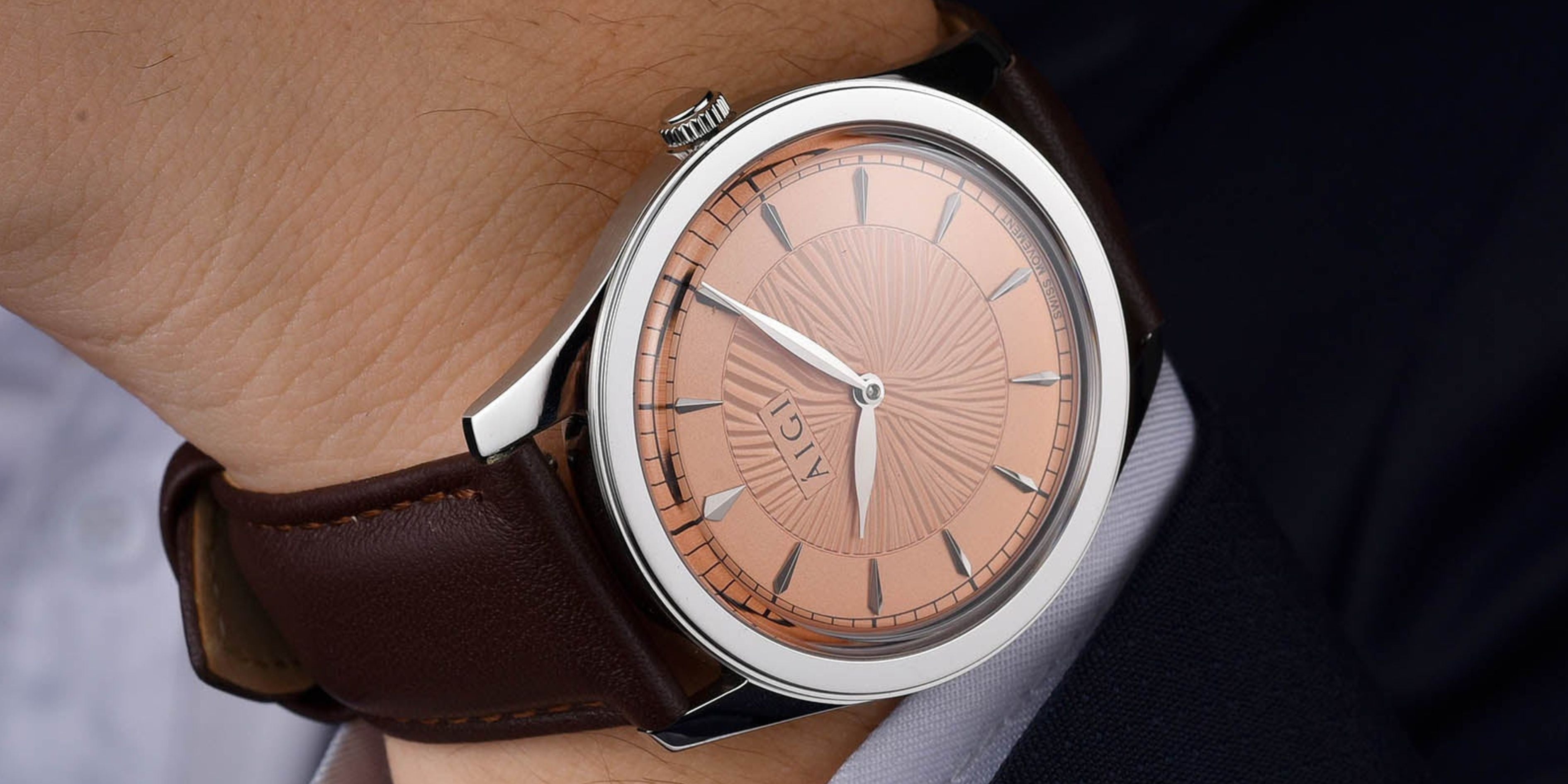 Top Features to Look for in a 38 mm Quartz Watch Men